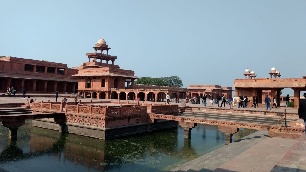 Doida por viagem visitando o  Panch Mahal,  Fatehpur Sikri 