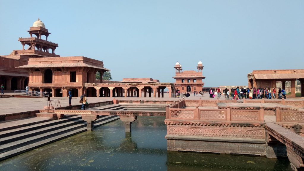 Doida por viagem visitando o  Panch Mahal,  Fatehpur Sikri 