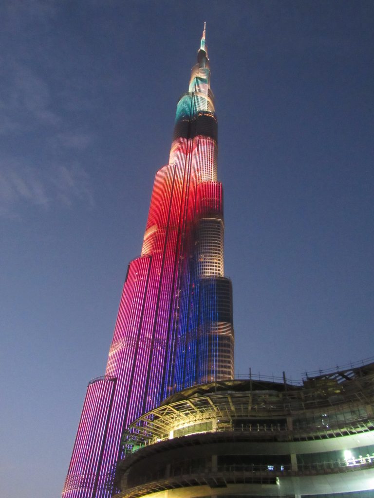 A beleza do Burj Khalifa à noite
