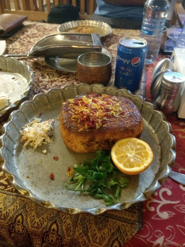 Prato de arroz no Irã 